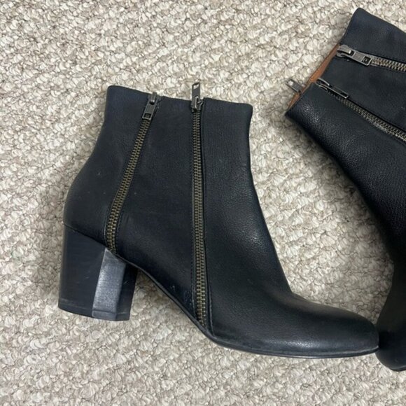 Gentle Souls Black Ankle Booties with Chunky Heel size 8.5 - Picture 2 of 10
